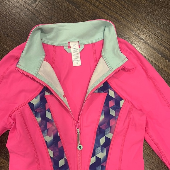 Juniors Pink Geometric Jacket by Ivivva- size 12 - Picture 3 of 10